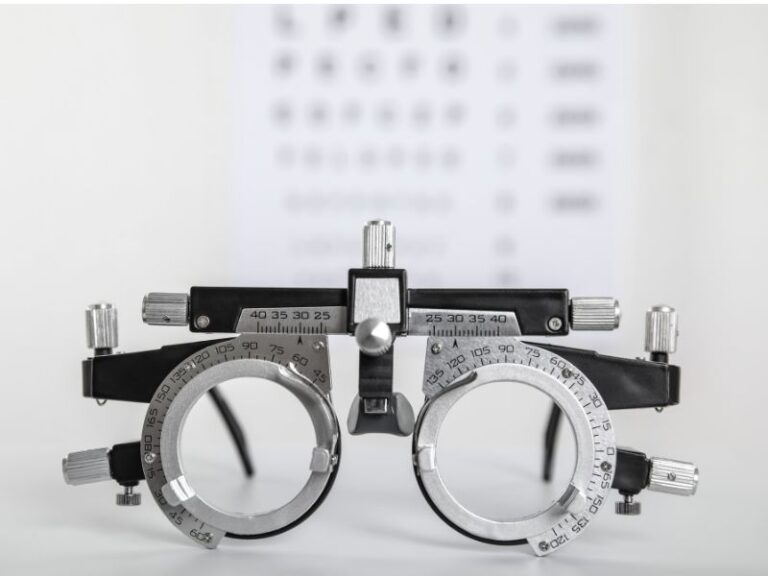 Okulista Białołęka czy optometrysta – do kogo zapisać się na badanie wzroku?